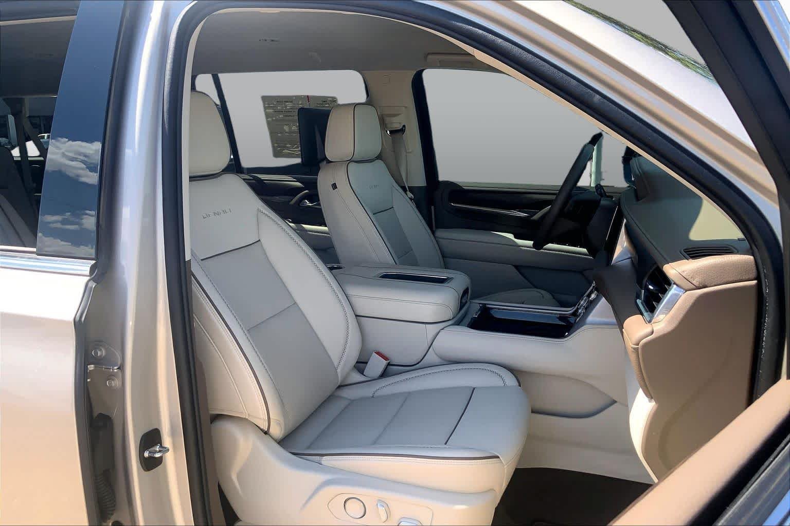 Used 2023 Pearl Beige Metallic GMC Denali image 9