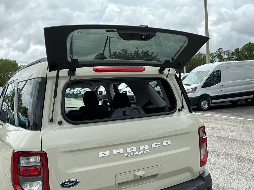Used 2025 Beige Ford Big Bend image 33