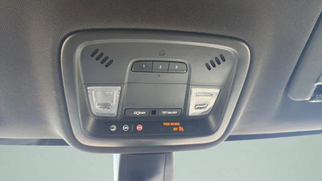 2023 Chevrolet Traverse 1LT - Photo 26