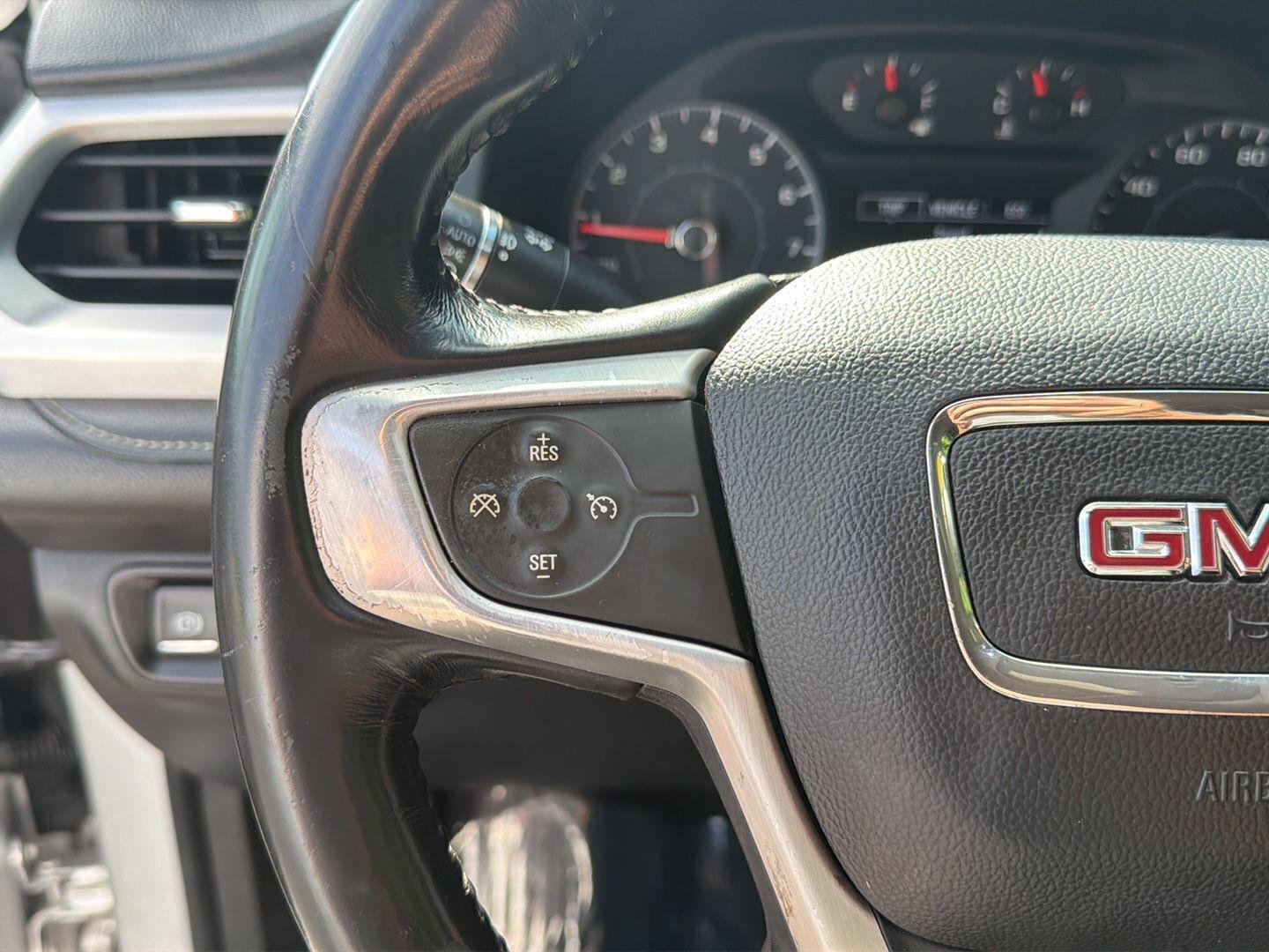 Used 2019 Quicksilver Metallic GMC SLE image 20