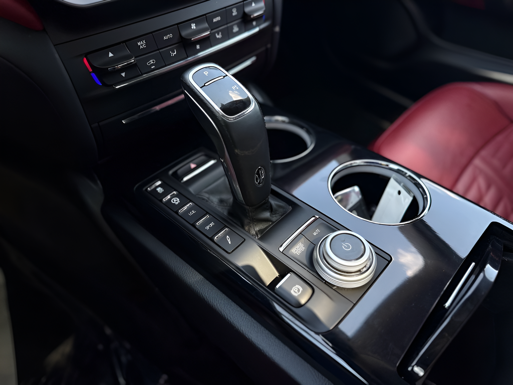 Used 2023 Blue Maserati Modena Q4 image 10