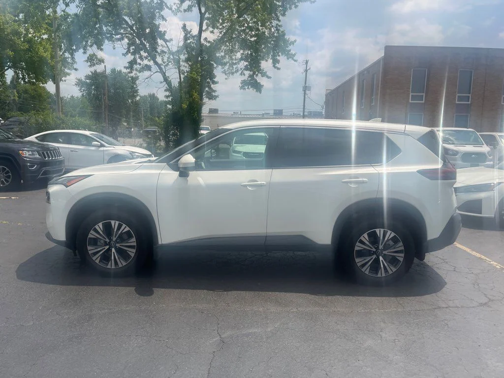 Used 2023 White Nissan SV image 9