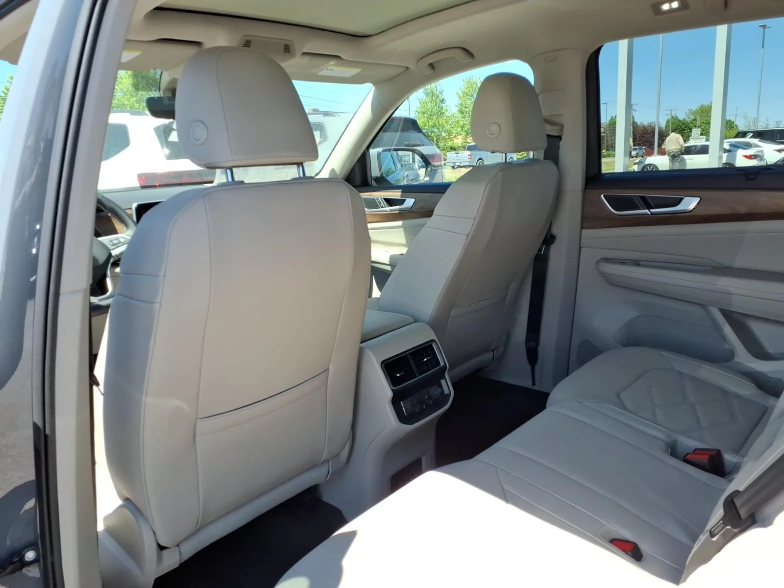 New 2026 Pure Gray Volkswagen 2.0T SE W/Technology 4MOT image 19