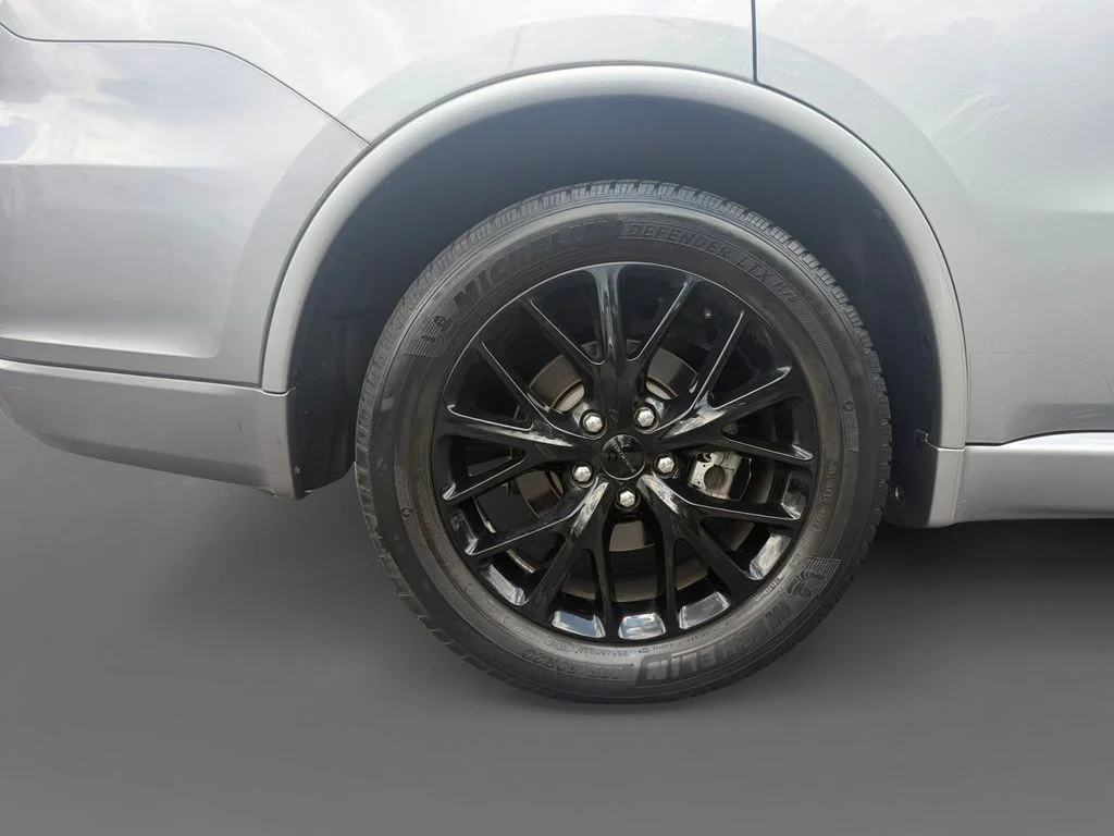 Used 2015 Silver Dodge R/T image 10