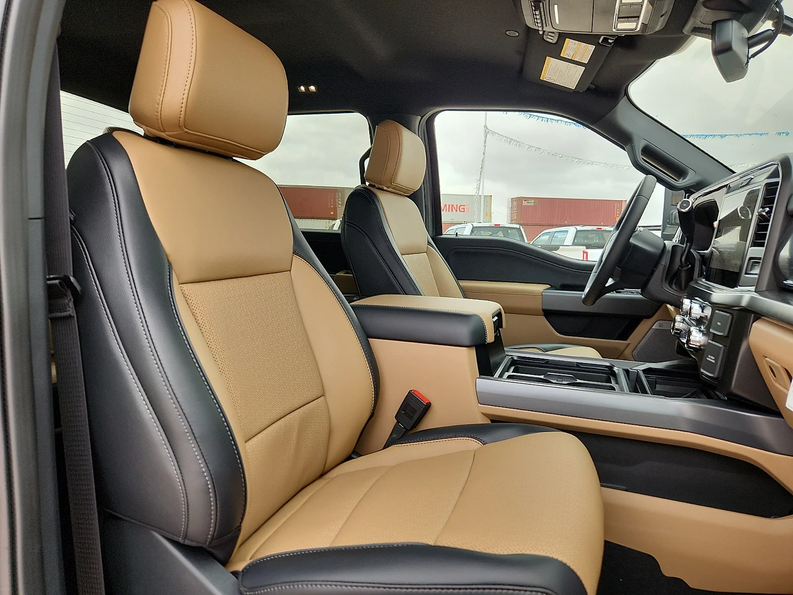 New 2026 Carbonized Gray Metallic Ford F-250® Lariat® image 20