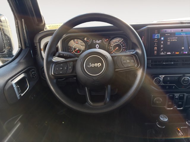 Used 2025 Blue Jeep Nighthawk image 13