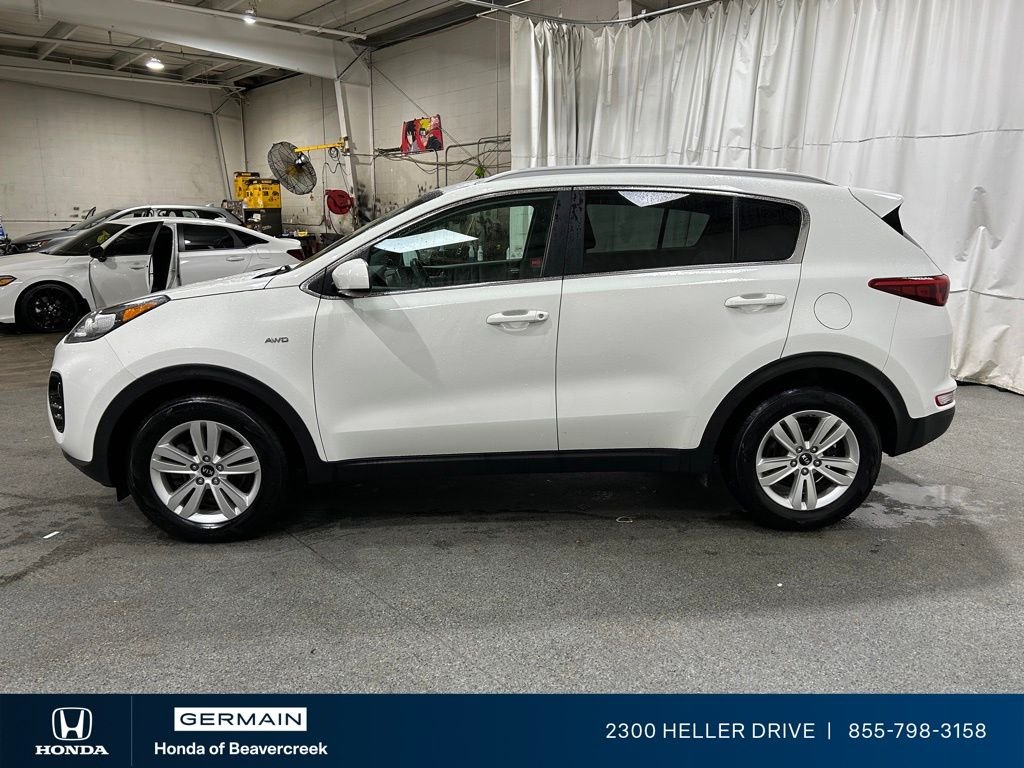 Used 2019 Clear White Kia LX image 5