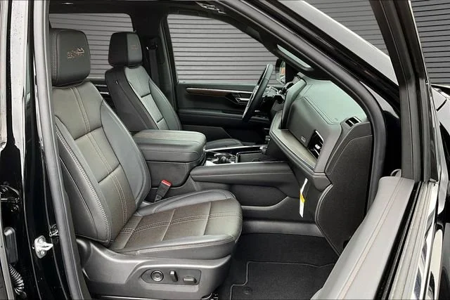 New 2026 Black Chevrolet High Country image 11