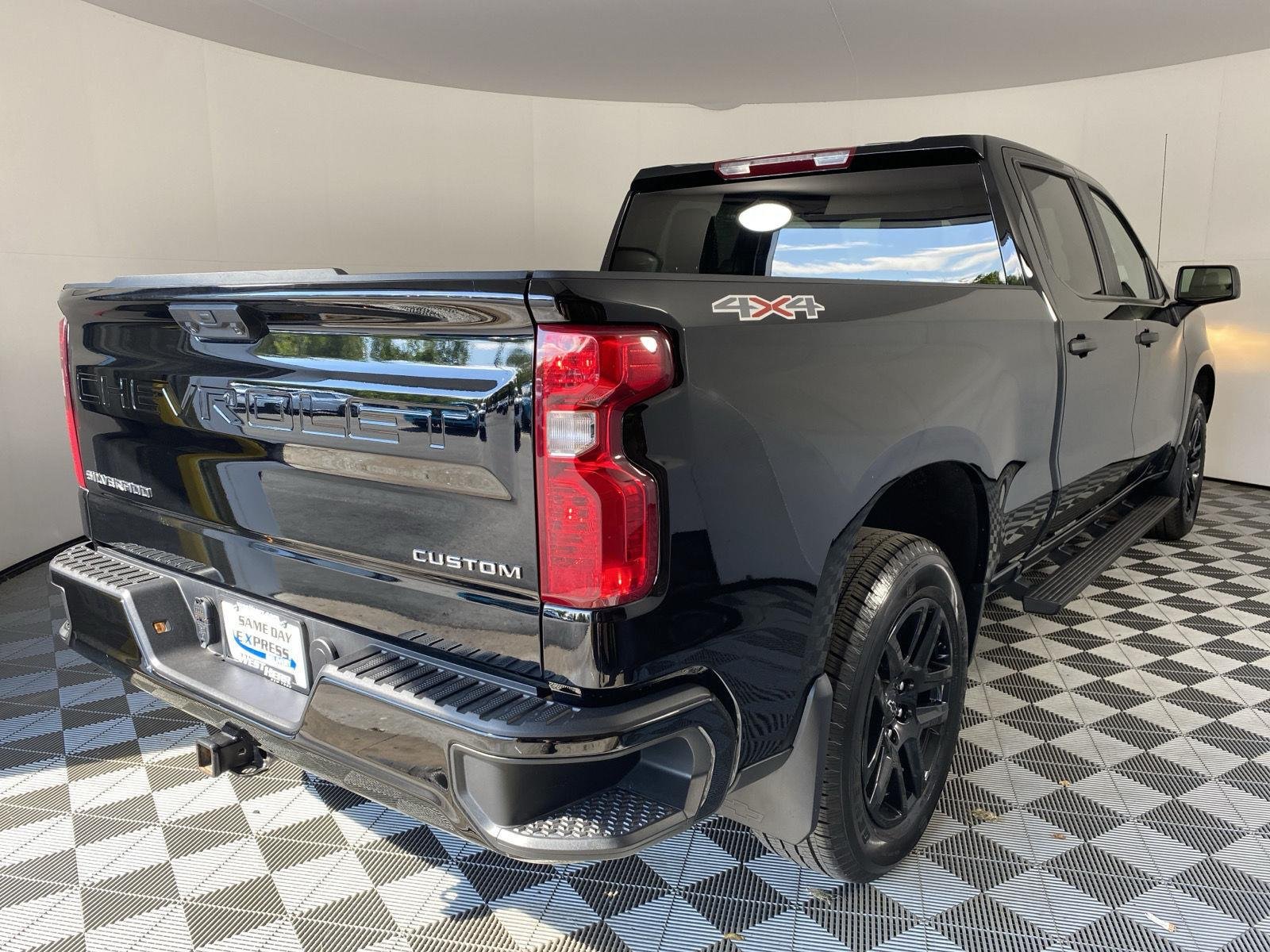 Used 2024 Black Chevrolet Custom image 6