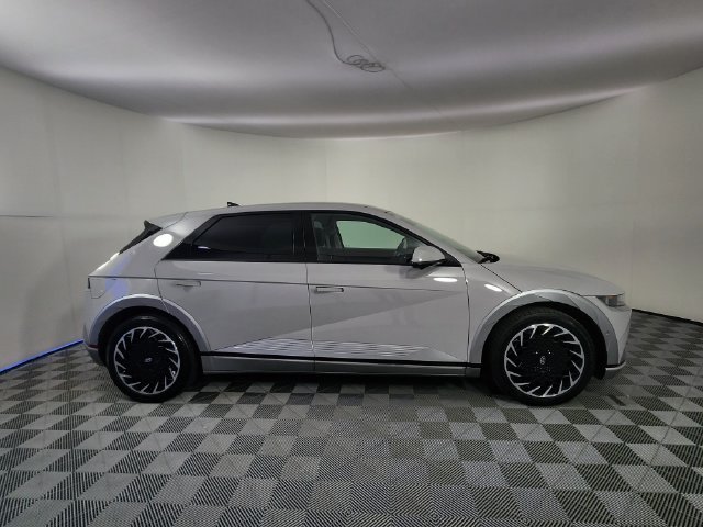 2024 Hyundai IONIQ 5 Limited - Photo 6