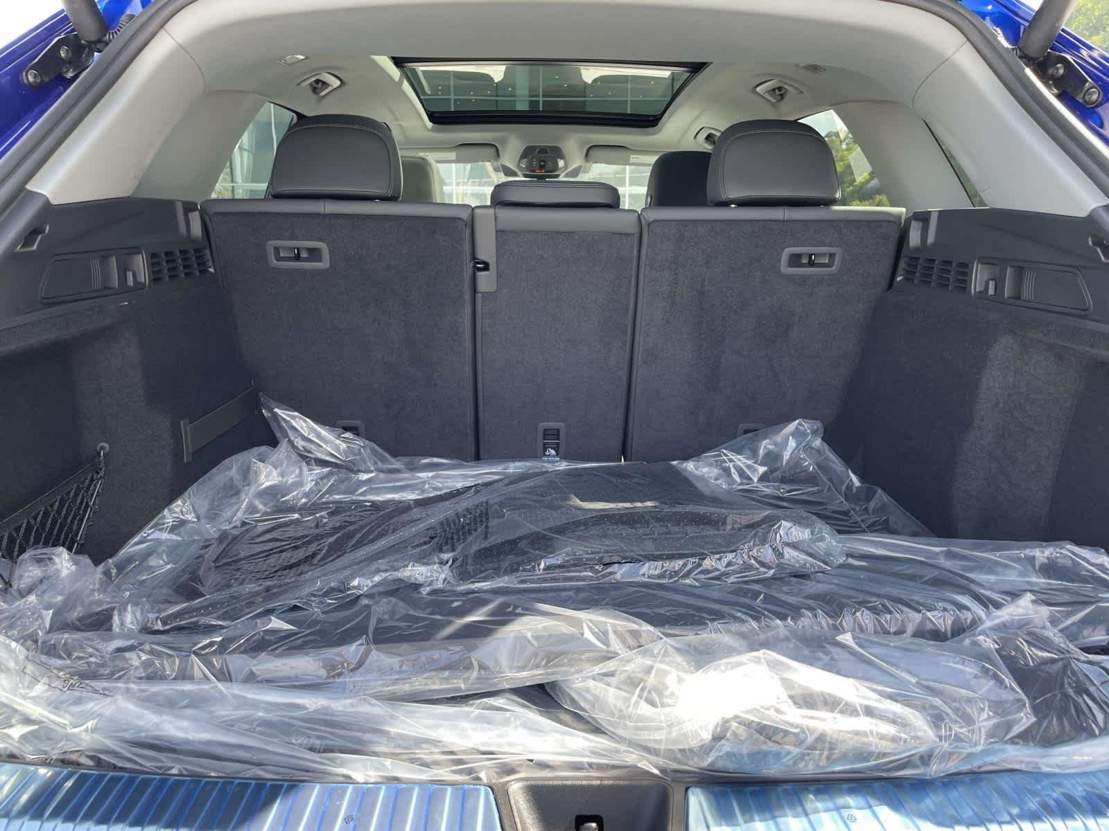 New 2026 6I6I/Blue Audi Premium Plus image 18