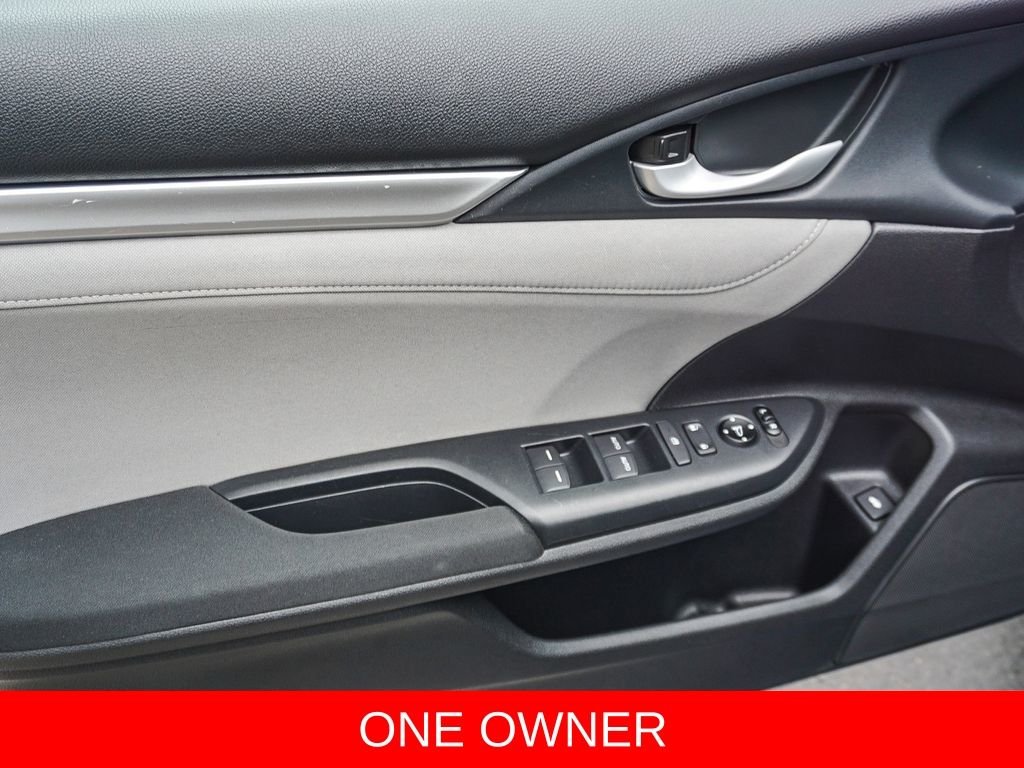 Used 2016  Honda EX image 18