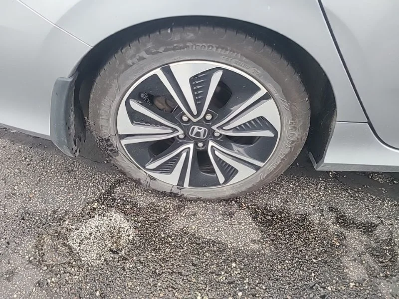 Used 2016  Honda EX-L image 8
