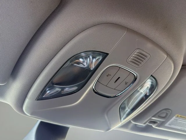 Used 2018 Black Jeep Latitude image 31