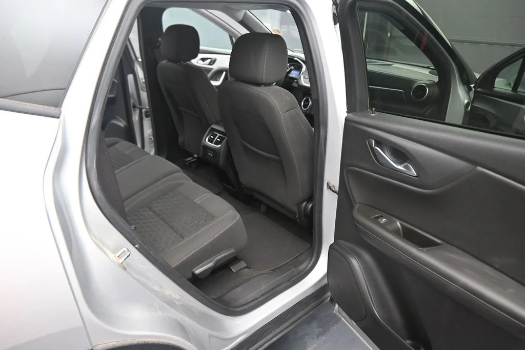Used 2021 Silver Chevrolet LT image 41