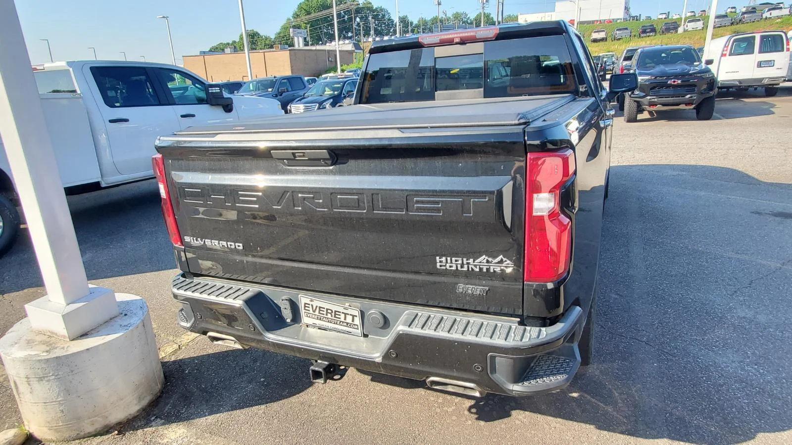Used 2019 BLACK Chevrolet High Country image 9