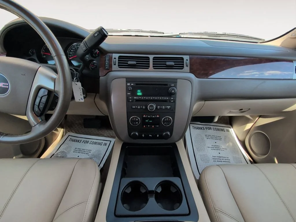Used 2013 WHITE DIAMOND TRICOAT GMC SLT image 11