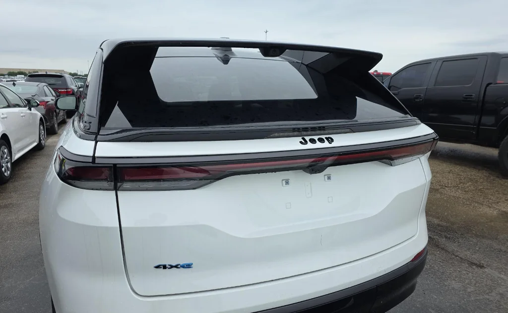 Used 2024 White Jeep Launch Edition image 7