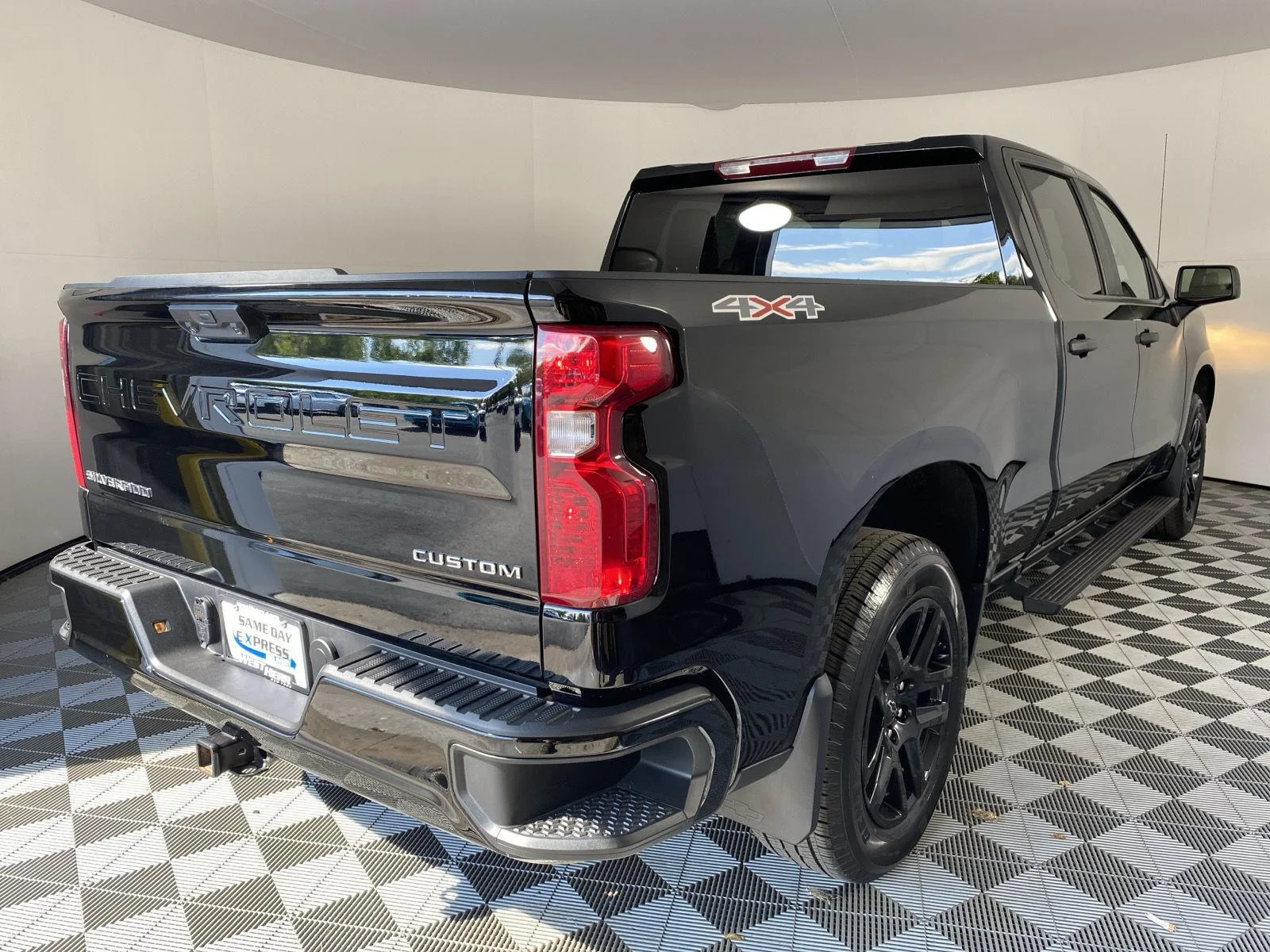 Used 2024 Black Chevrolet Custom image 6
