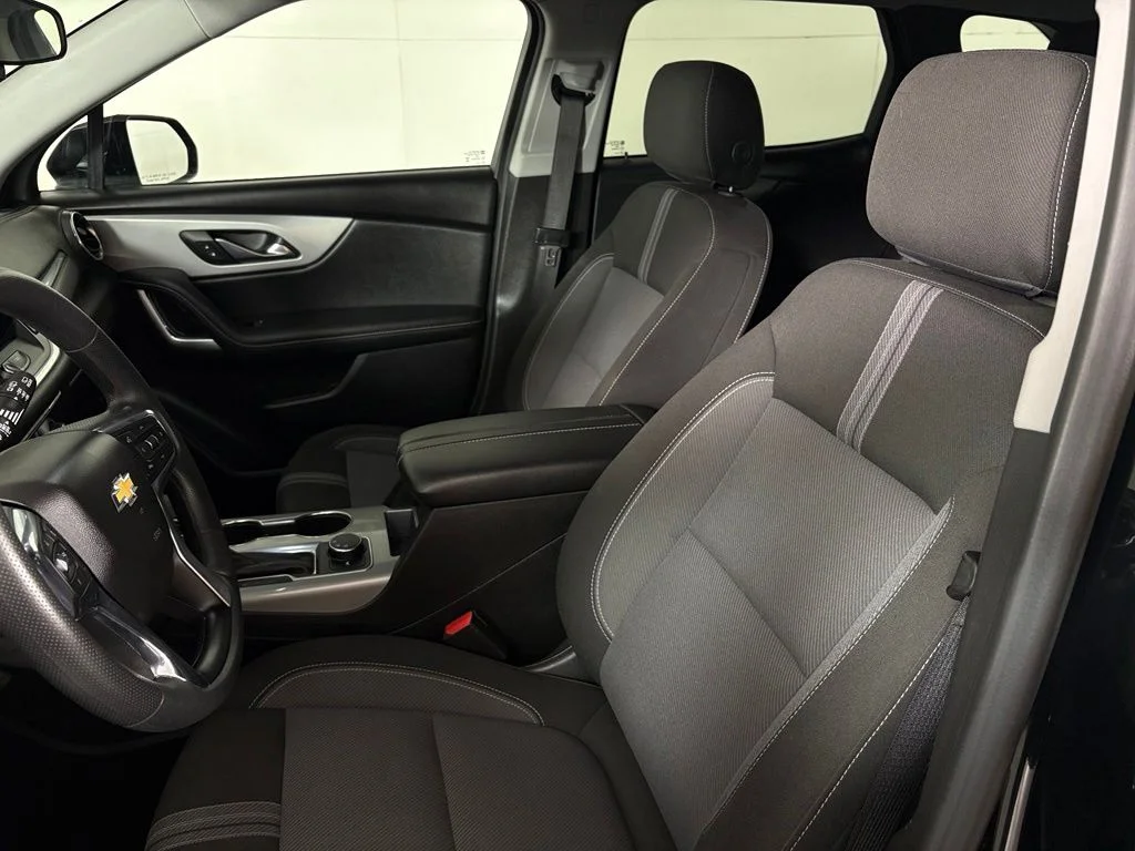 Used 2025 Black Chevrolet LT image 16