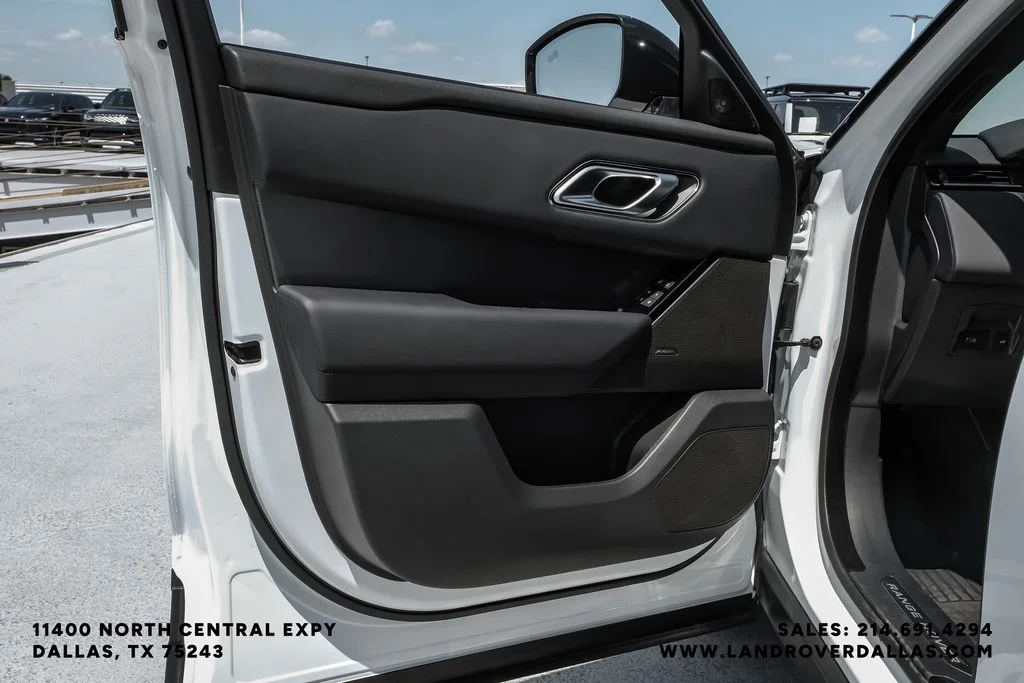 Certified Used 2026 Fuji White Land Rover S image 35