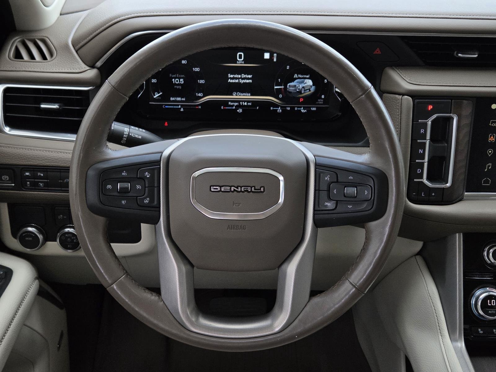 Used 2022 White Frost Tricoat GMC Denali image 17