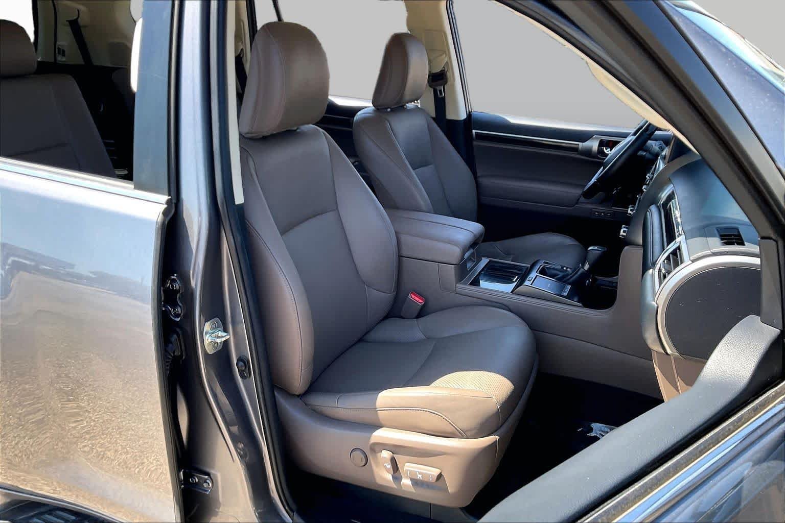 Used 2023 Nebula Gray Pearl Lexus Luxury image 9