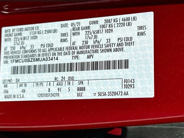 Used 2021 Red Ford SE image 31