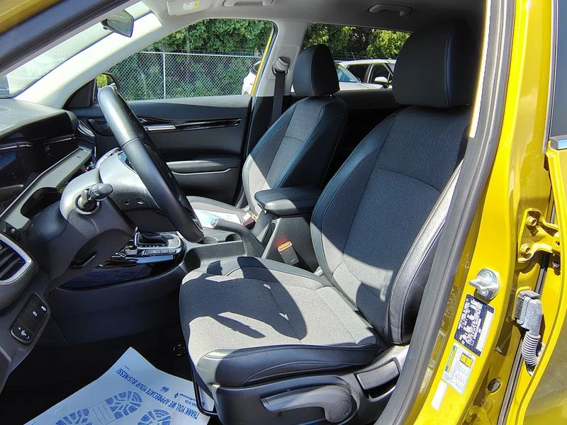 Used 2024 Green Kia S image 10