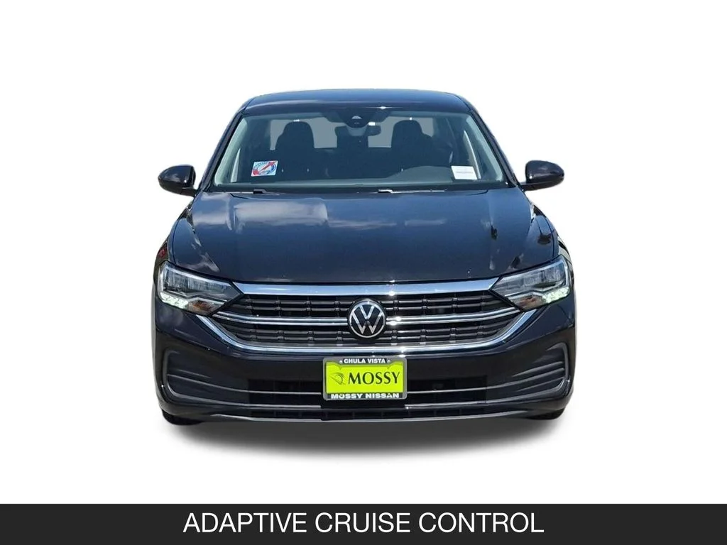 Used 2024 Black Volkswagen 1.5T S image 4