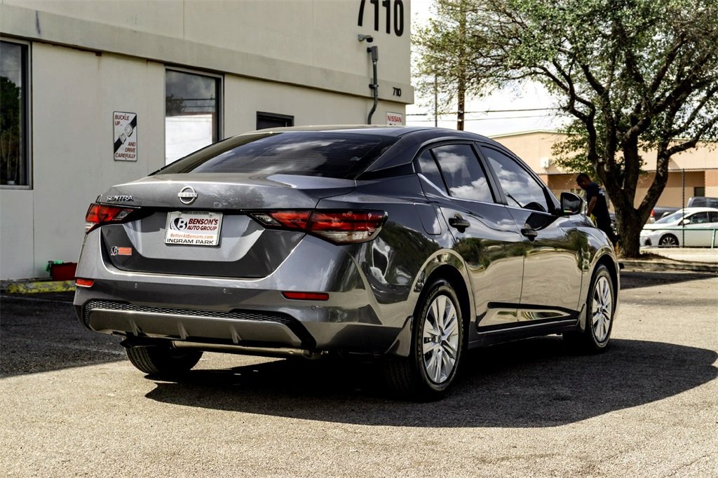 2025 Nissan Sentra S photo 4