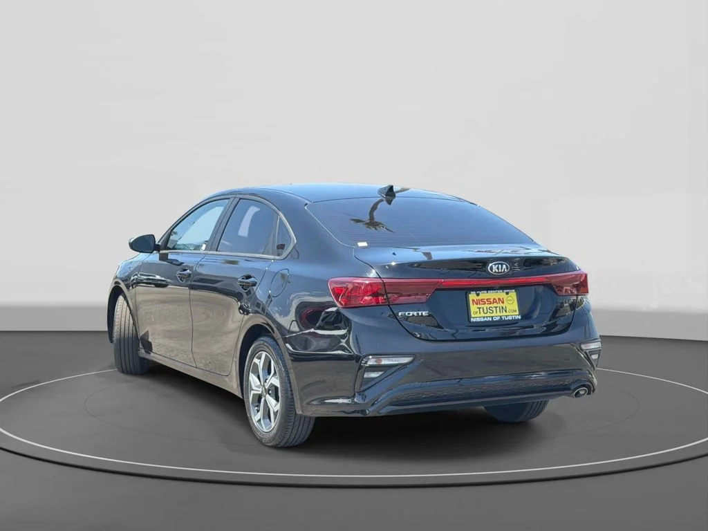 Used 2021 AURORA BLACK Kia LXS image 4