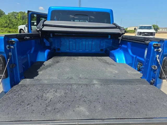 Used 2022 Blue Jeep Mojave image 13
