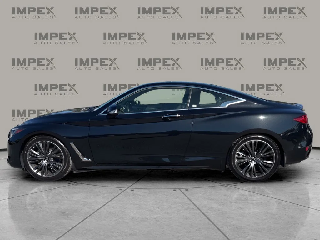 Used 2022 Black INFINITI LUXE image 2
