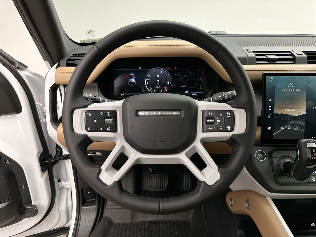 New 2026 Fuji White Land Rover X-Dynamic SE image 23