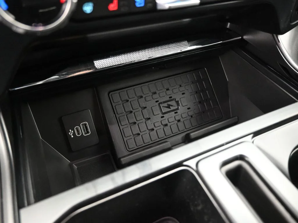 New 2026 Oxford White Ford Lariat image 17