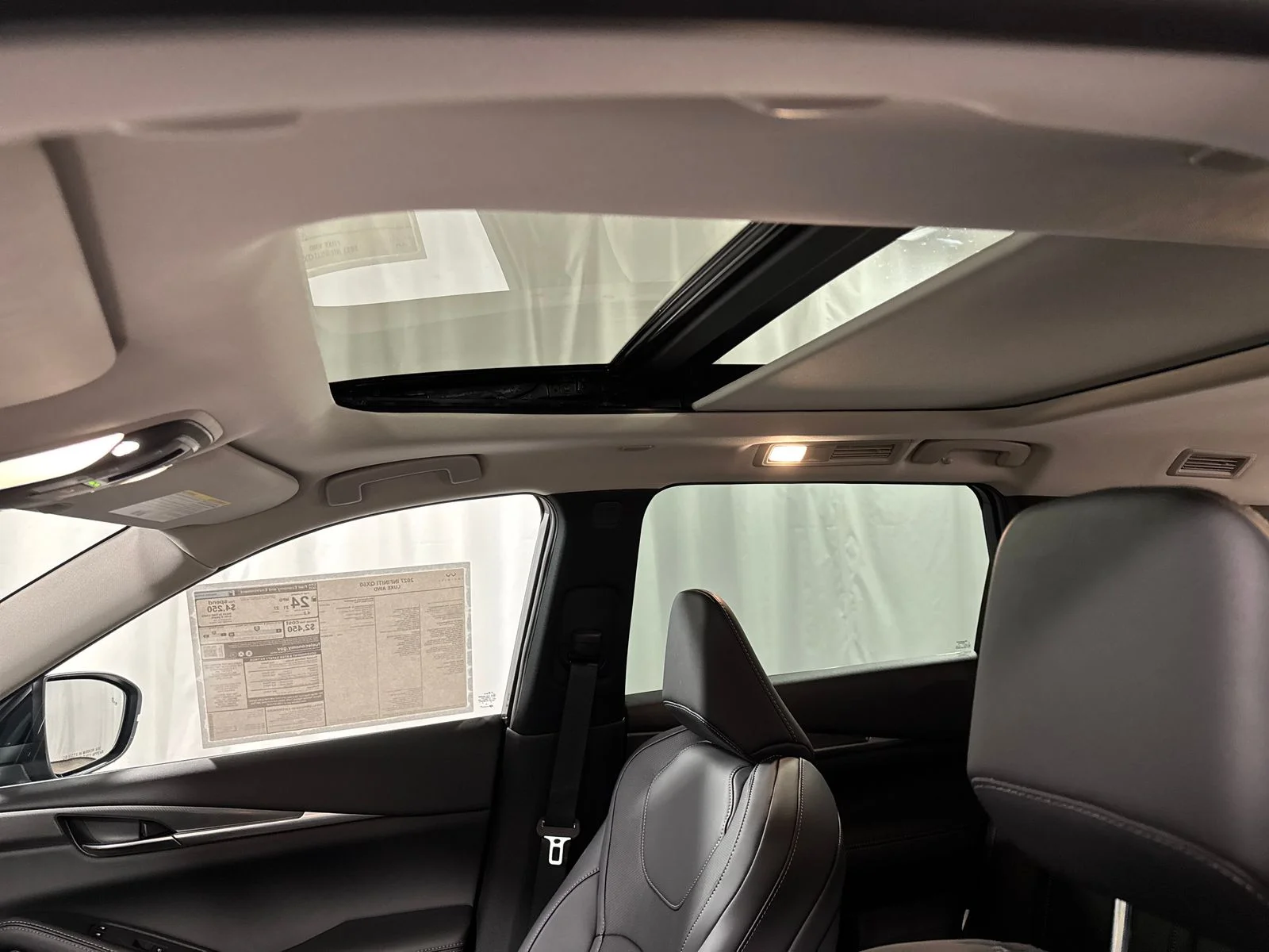 New 2027 GRAPHITE SHADOW INFINITI Luxe AWD image 22