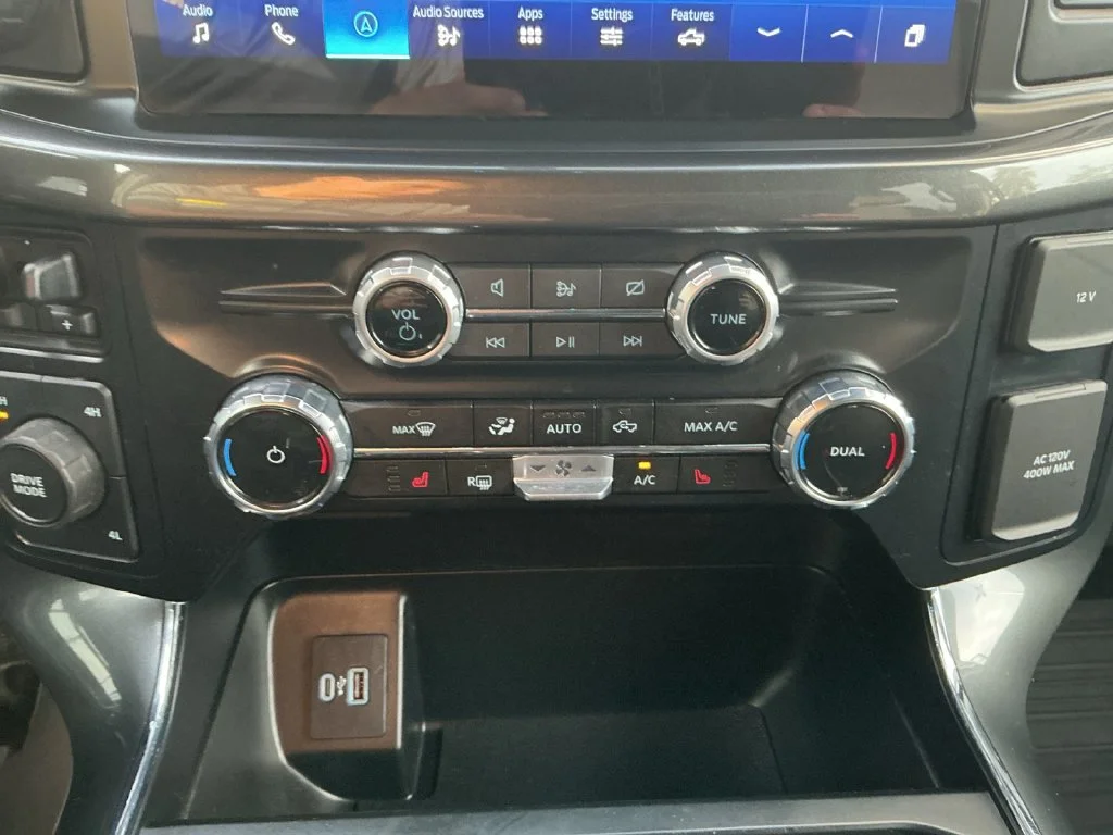 Used 2023 White Ford XLT image 17