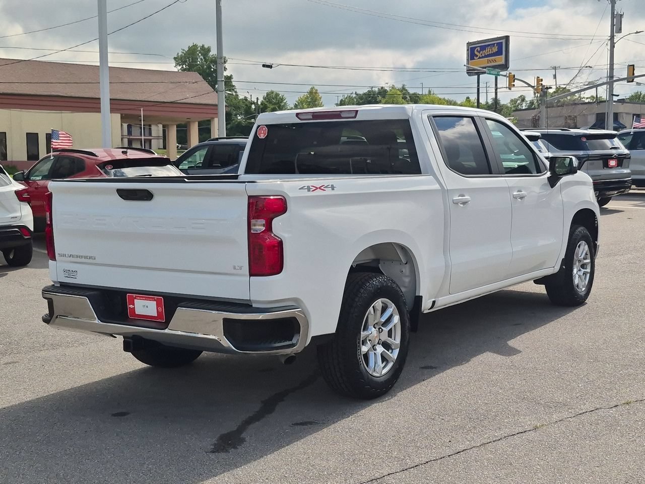 New 2026 Summit White Chevrolet LT (2FL) image 8