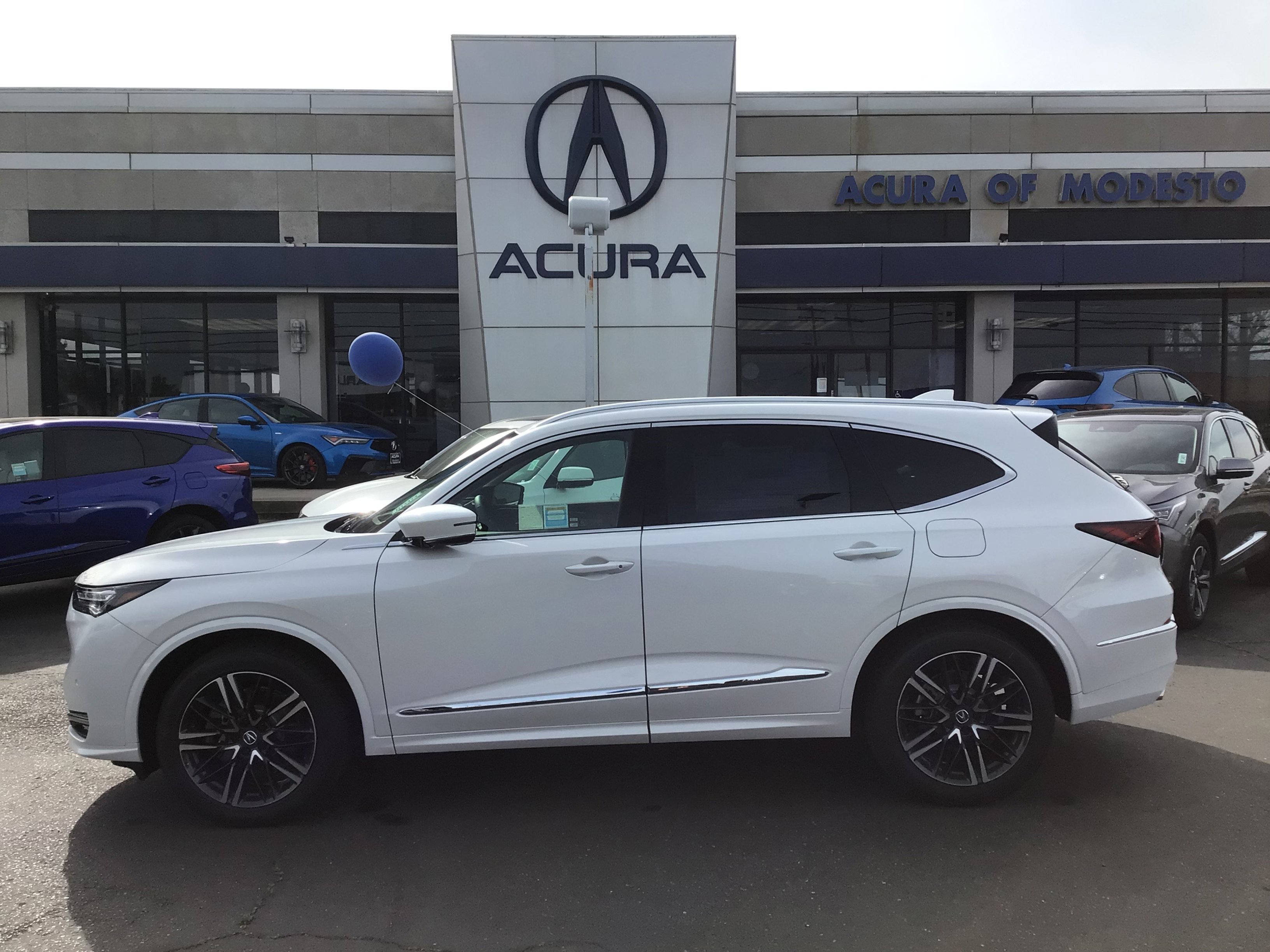2026 Acura MDX SH-AWD w/Advance Package's photo