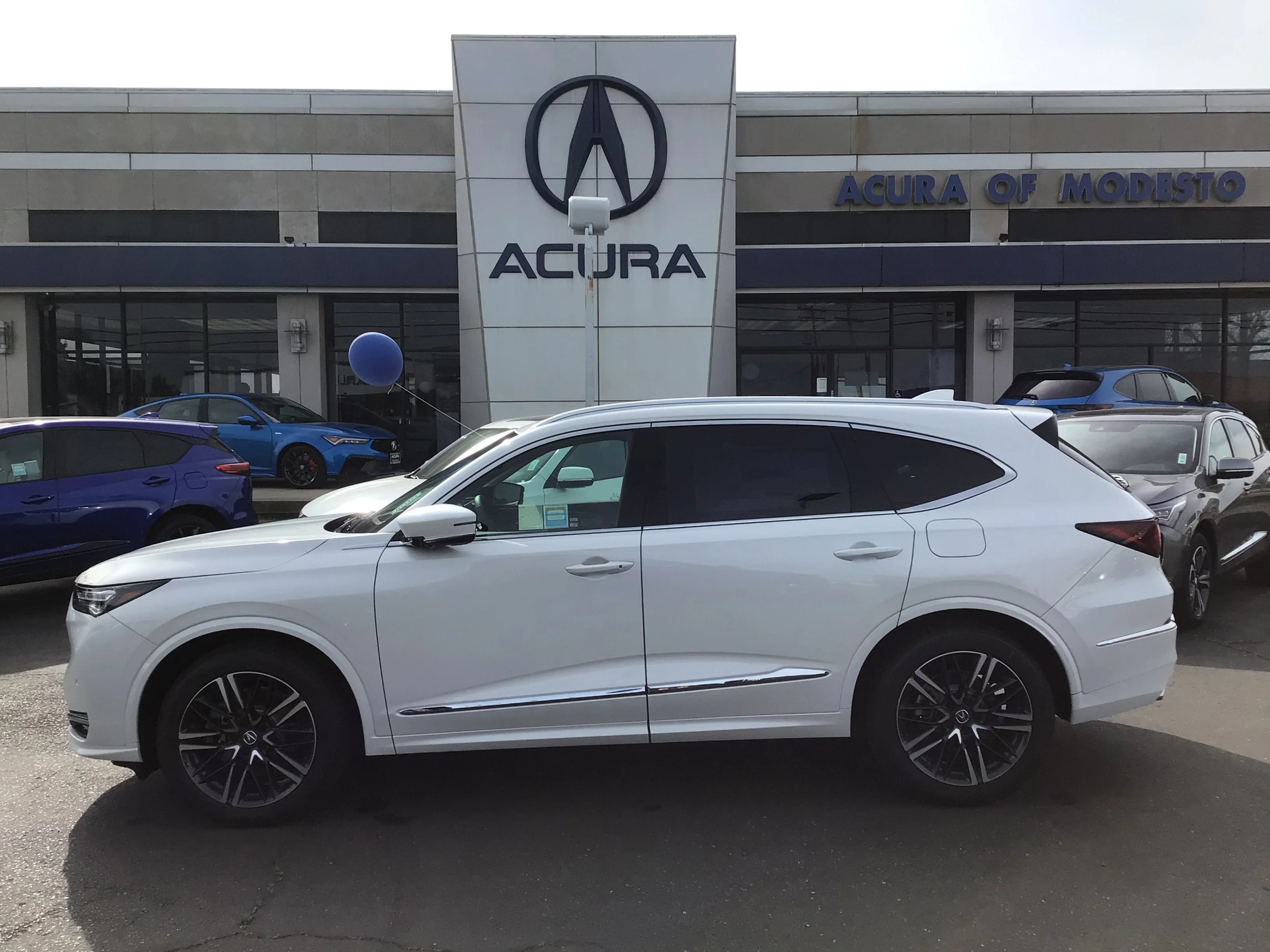 2026 Acura MDX SH-AWD w/Advance Package's photo