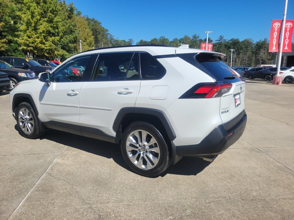 Certified Used 2024 Beige Toyota XLE Premium image 3