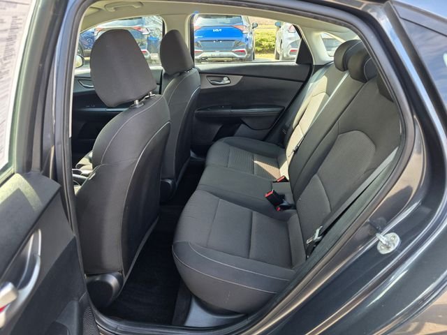 Used 2019 Gray Kia LXS image 17