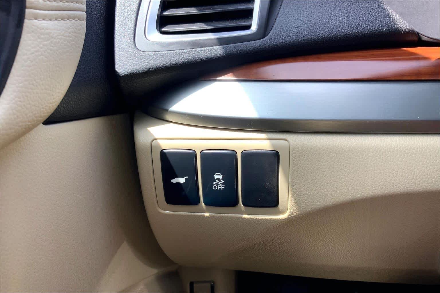 Used 2017 White Diamond Pearl Acura AWD with Technology Package image 34
