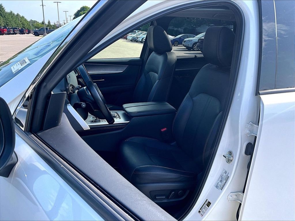 Used 2024 Rhodium White Premium Mazda 3.3 Turbo Premium image 10