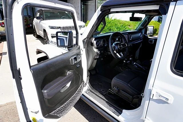 Used 2023 White Jeep Rubicon 4xe image 37