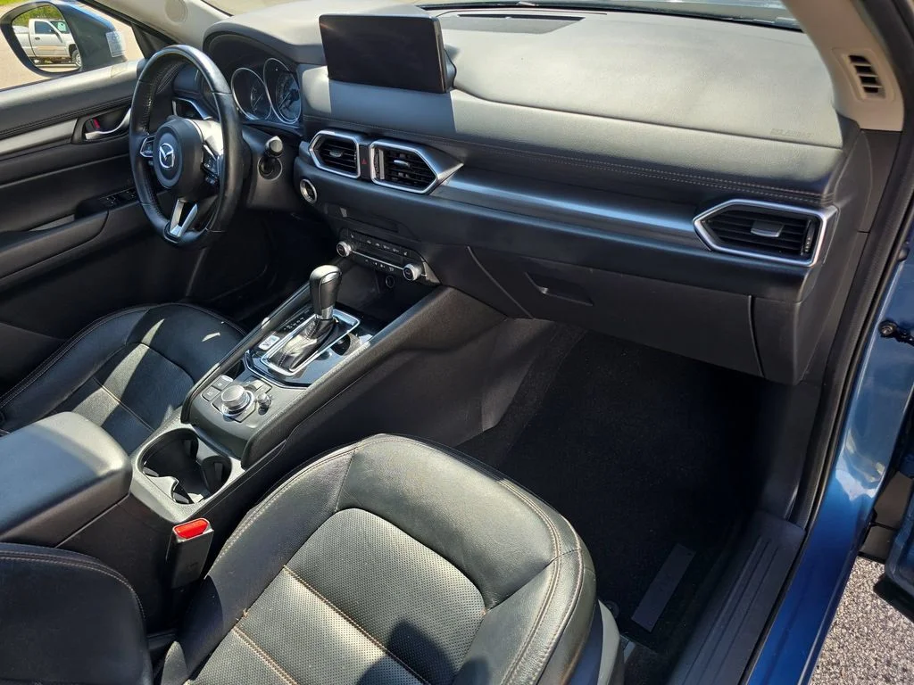 2023 Mazda CX-5 S Preferred package - Photo 30