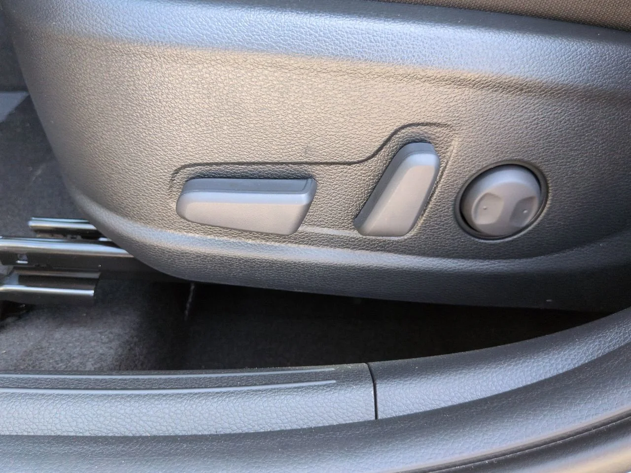 New 2026 Gravity Gray Kia EX image 21