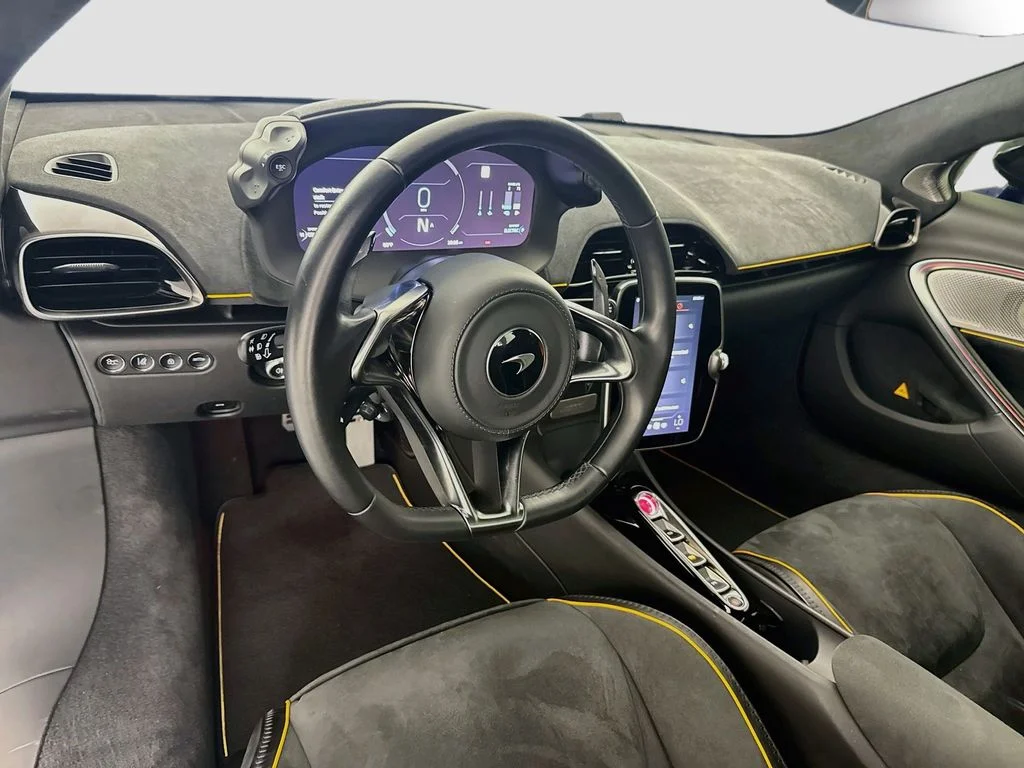Used 2023 Blue McLaren  image 9