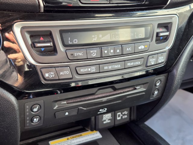 2020 Honda Pilot Elite - Photo 23